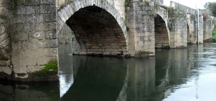 Stone bridge over the river Tuela, in Torre de Dona Chama, Mirandela Stone bridge over the river Tuela, in Torre de Dona Chama, Mirandela
